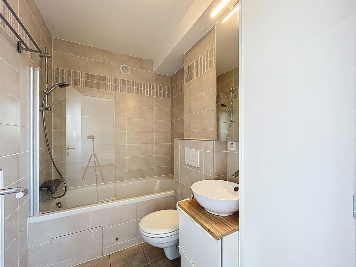 UCL : Lumineux appartement dernier étage avec une terrasse