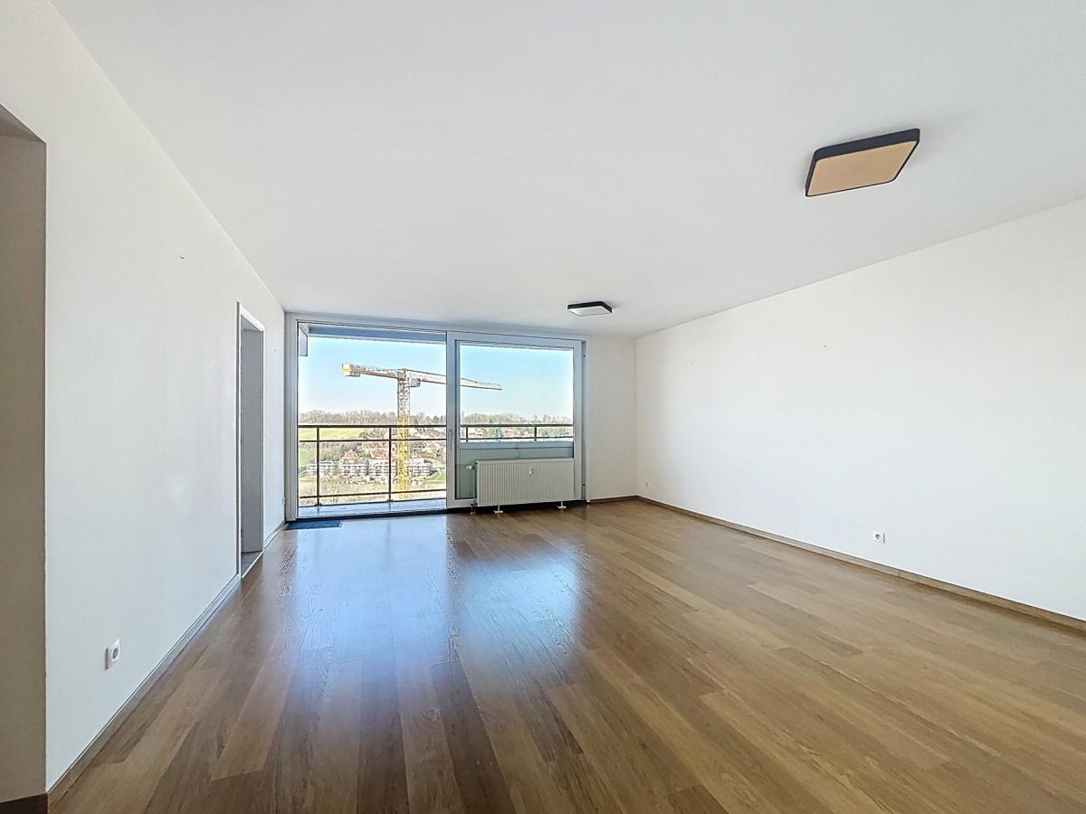 UCL : Lumineux appartement dernier étage avec une terrasse