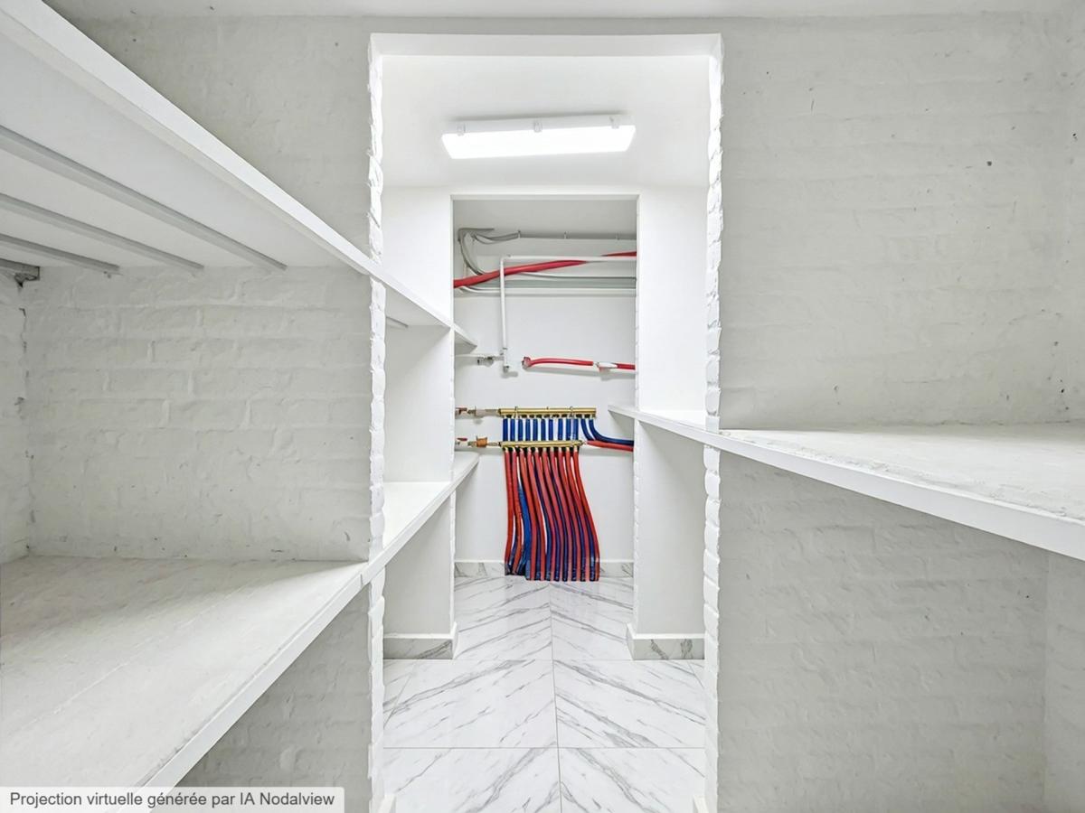 Au cœur du Sablon : Rez commercial remis à neuf