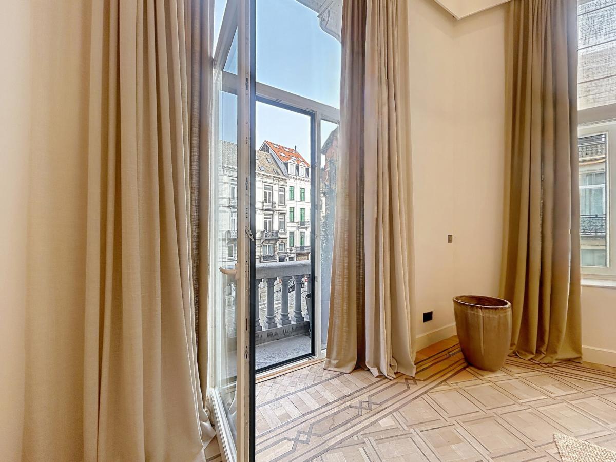 Sablon : Superbe appartement 3 chambres entièrement rénové