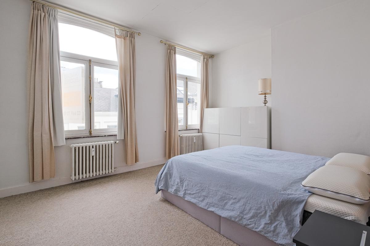 Place Luxembourg: magnifique appartement terrasse S/O 12 m²