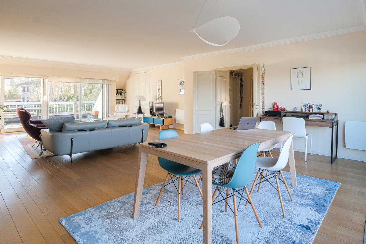 De fré-Wolvendael, penthouse 165m² 3 ch + 8 terrasses 