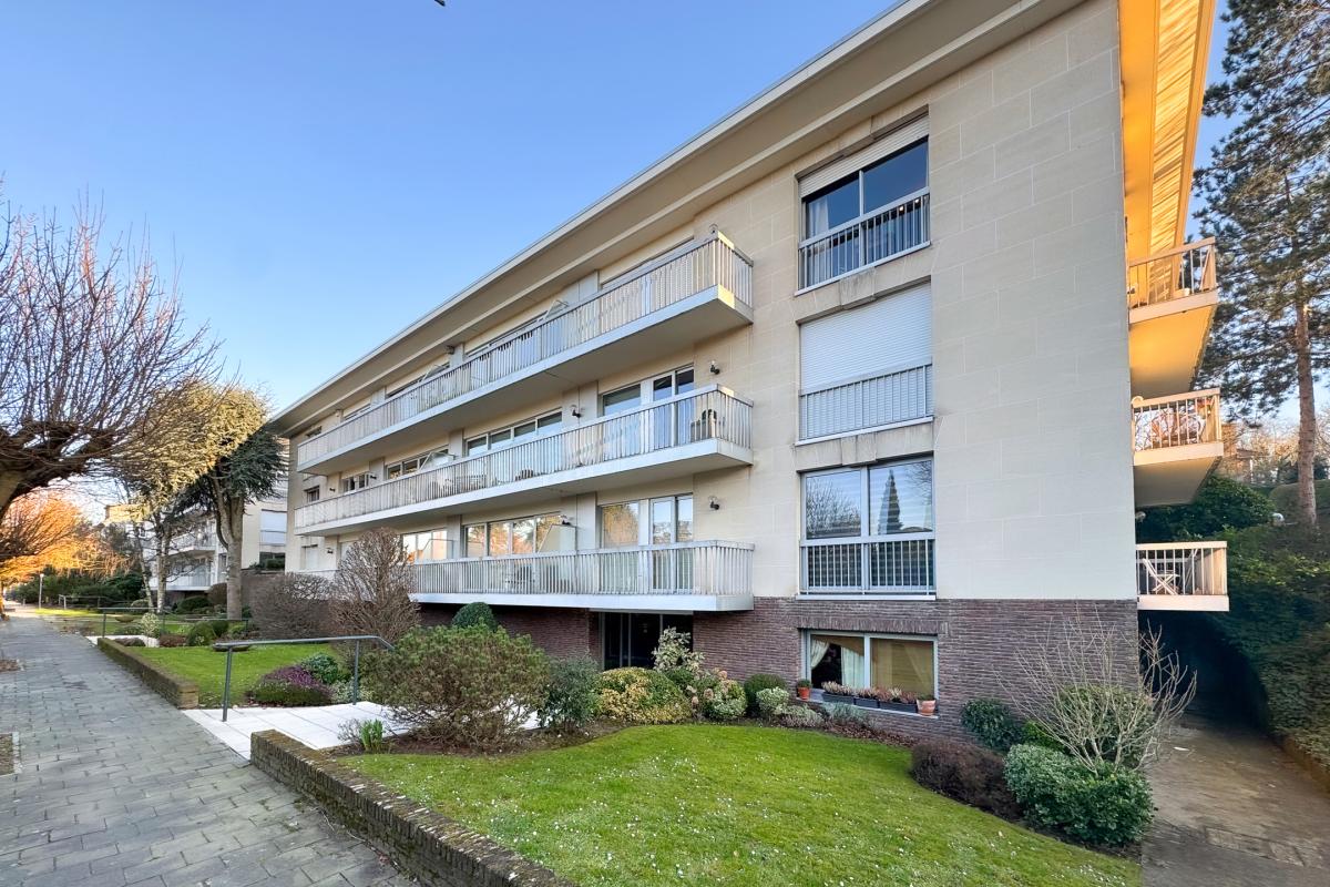 De fré-Wolvendael, penthouse 165m² 3 ch + 8 terrasses 