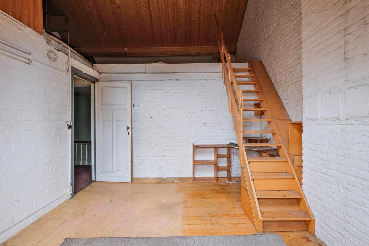 Pl. Brugmann - Maison bourgeoise de ± 580 m² bruts & jardin 