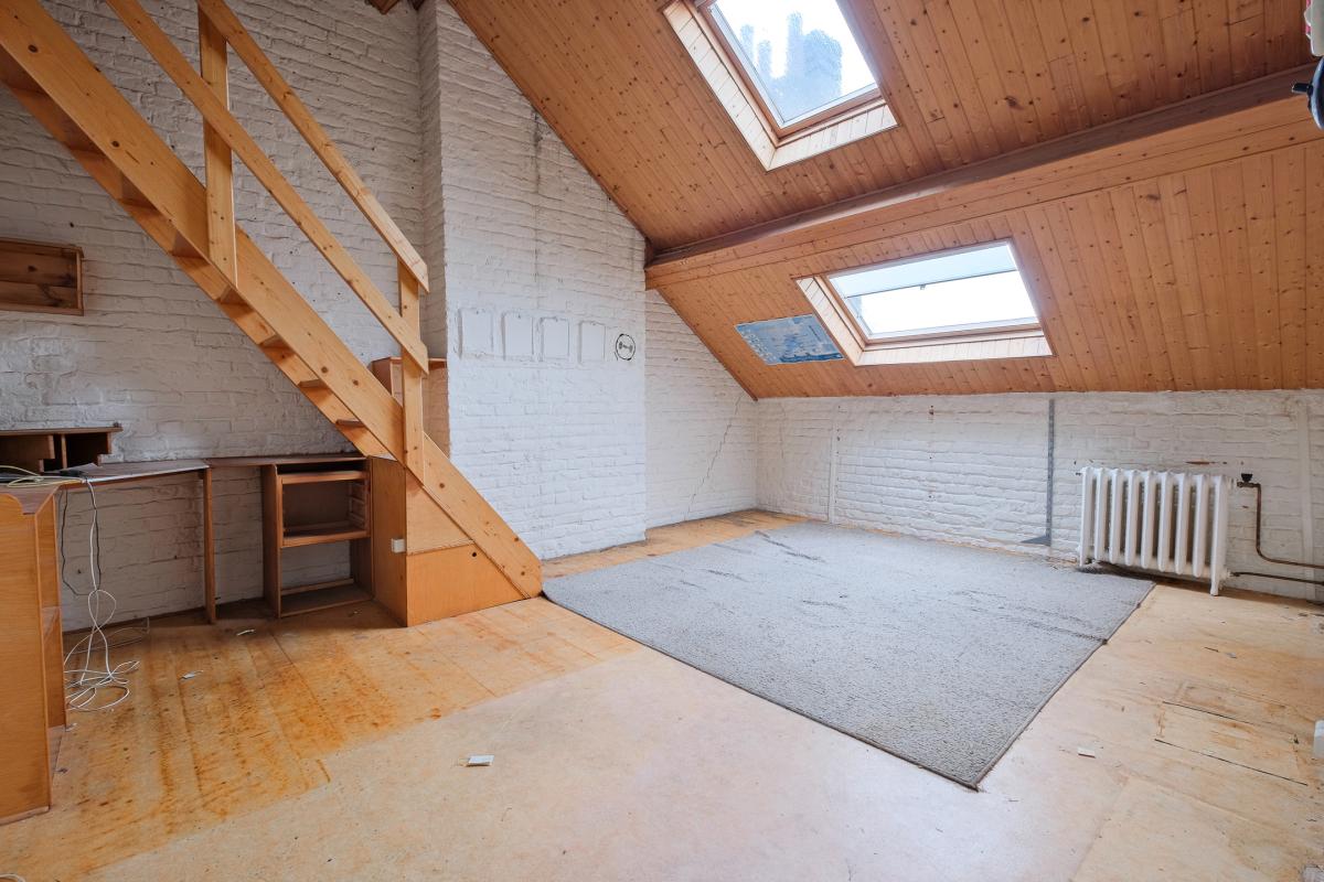 Pl. Brugmann - Maison bourgeoise de ± 580 m² bruts & jardin 