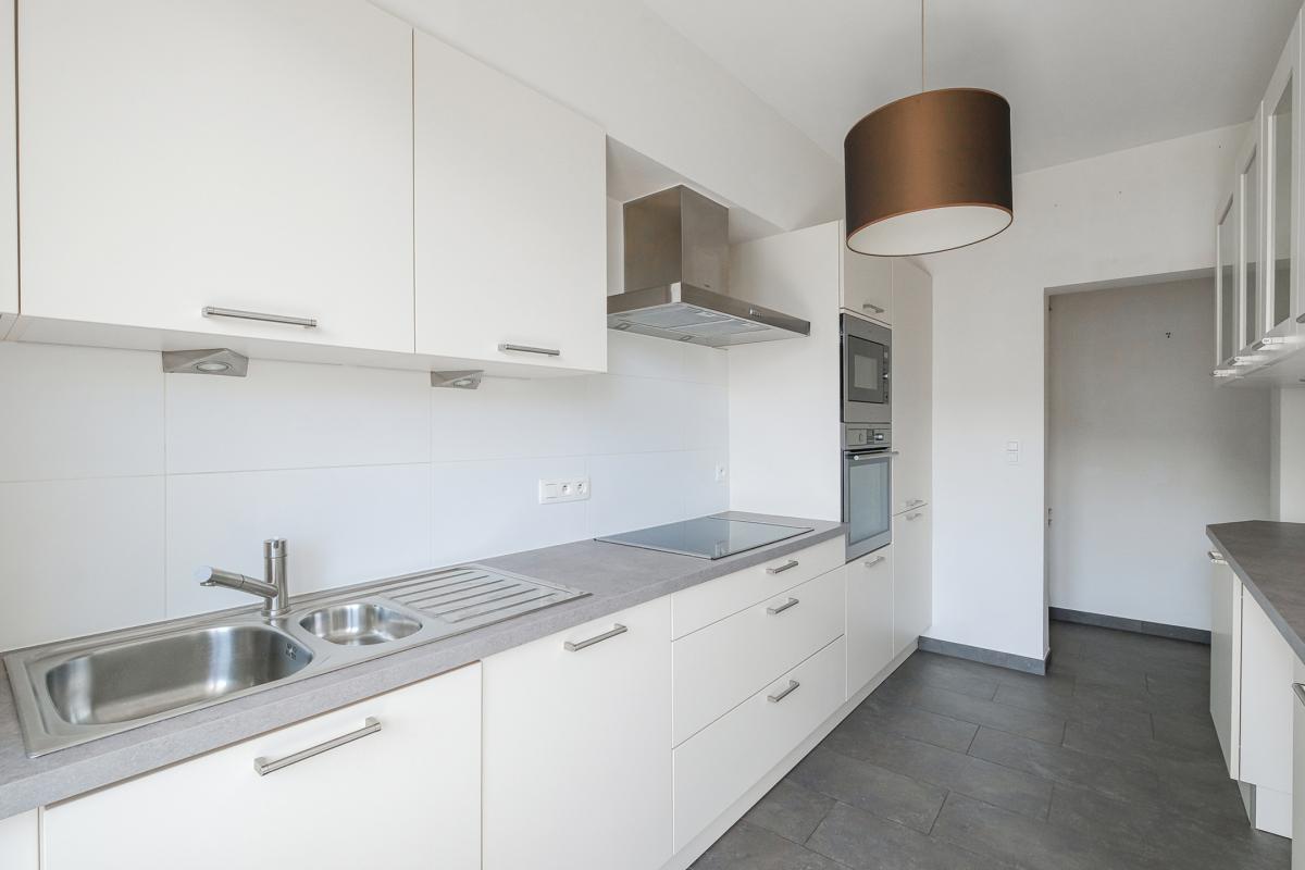 Molière/Place C. Meunier : Appartement 2 ch + terrasse 