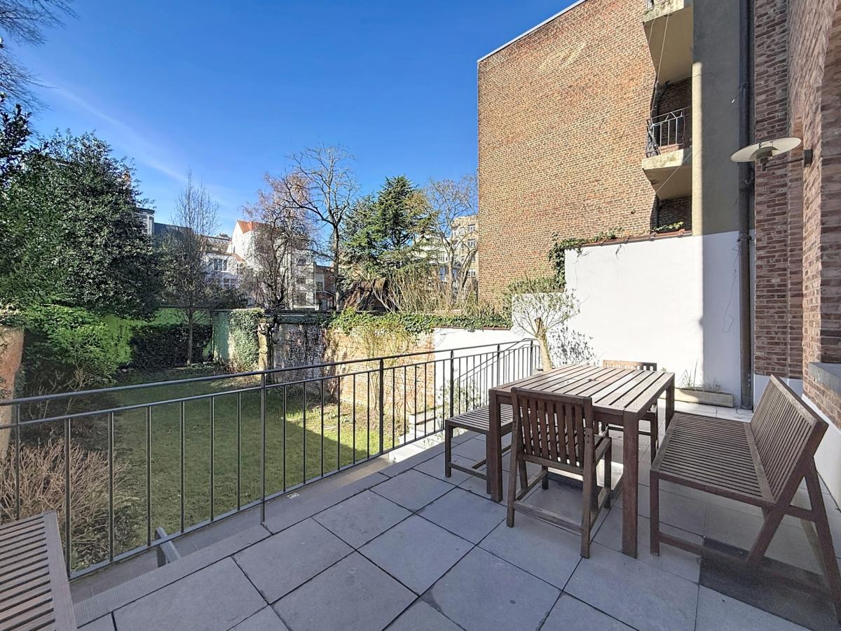 Place Brugmann : Somptueuse maison de Maître rénovée en 2022