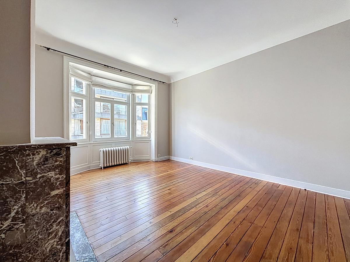 Place Brugmann : Somptueuse maison de Maître rénovée en 2022