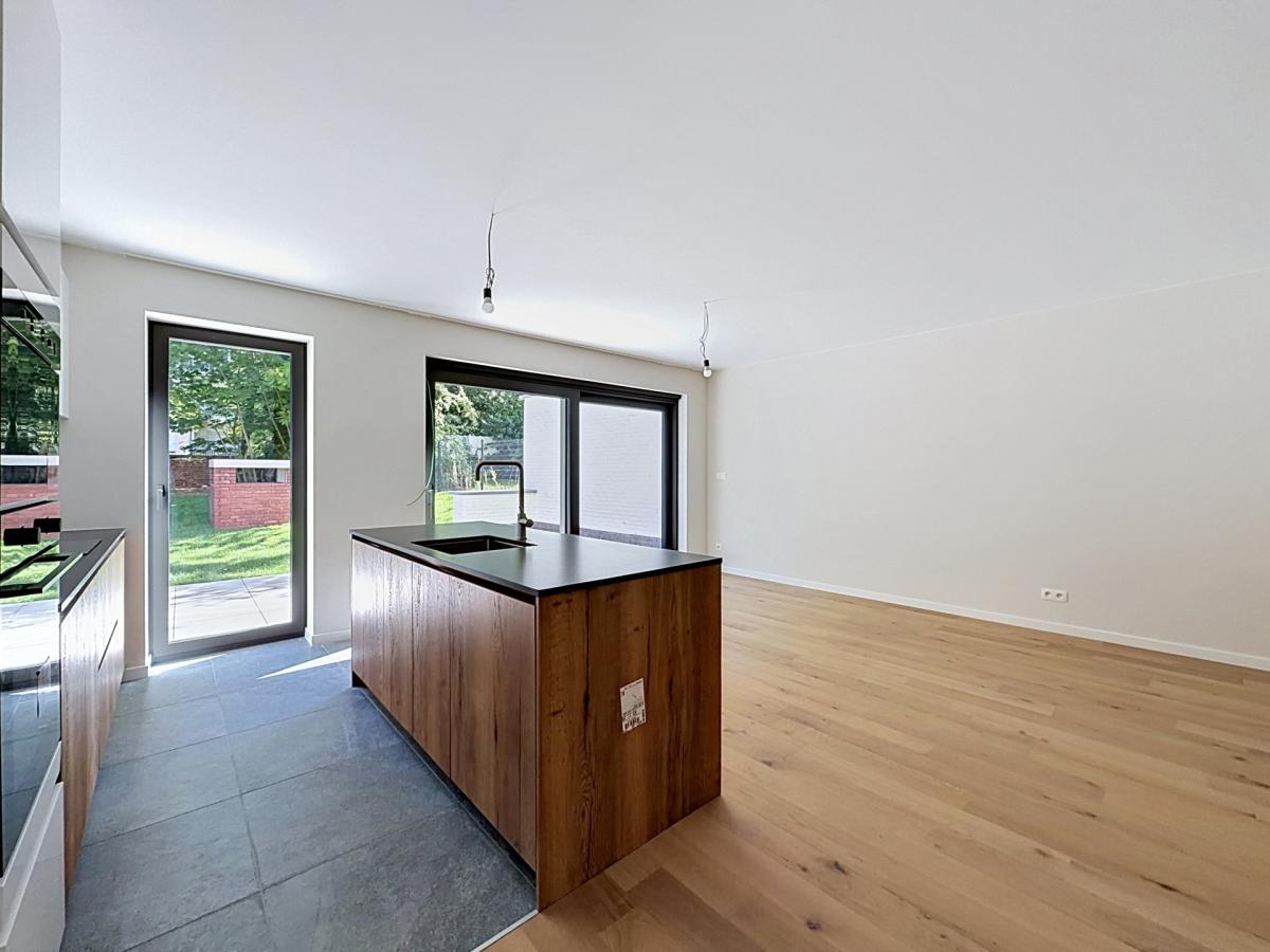 Wolvendael / Azande : RDC avec jardin neuf 3 chambres PEB A-
