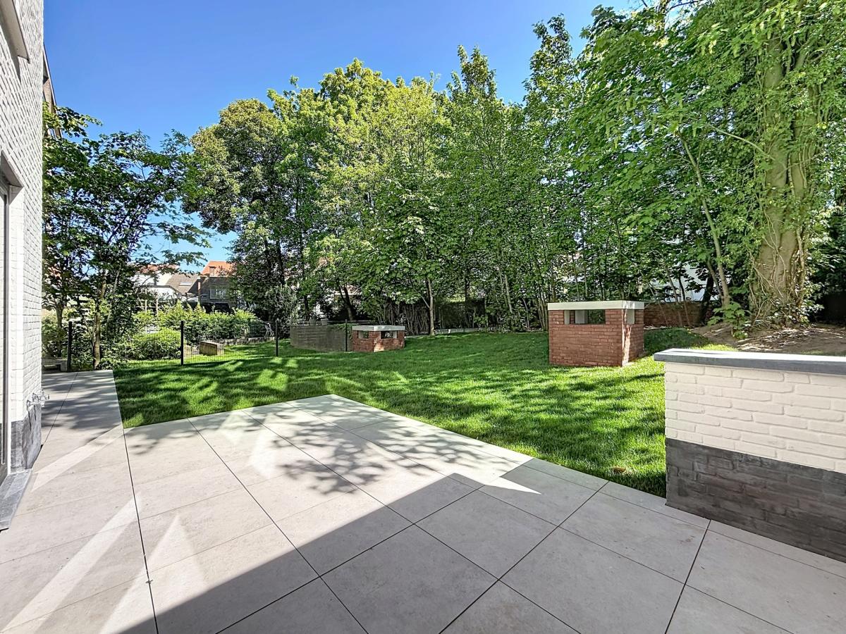 Wolvendael / Azande : RDC avec jardin neuf 3 chambres PEB A-