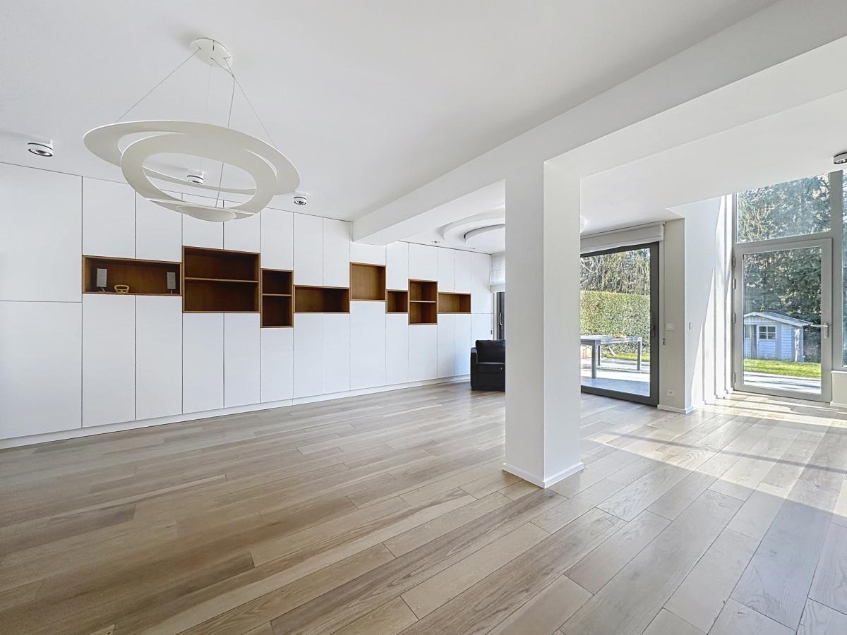 Prince d'Orange / Fond'Roy :  Belle maison moderne 3 façades