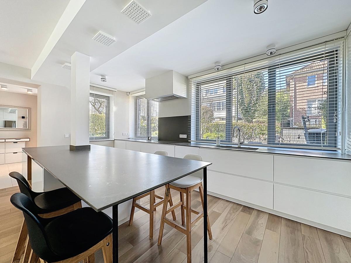 Prince d'Orange / Fond'Roy :  Belle maison moderne 3 façades