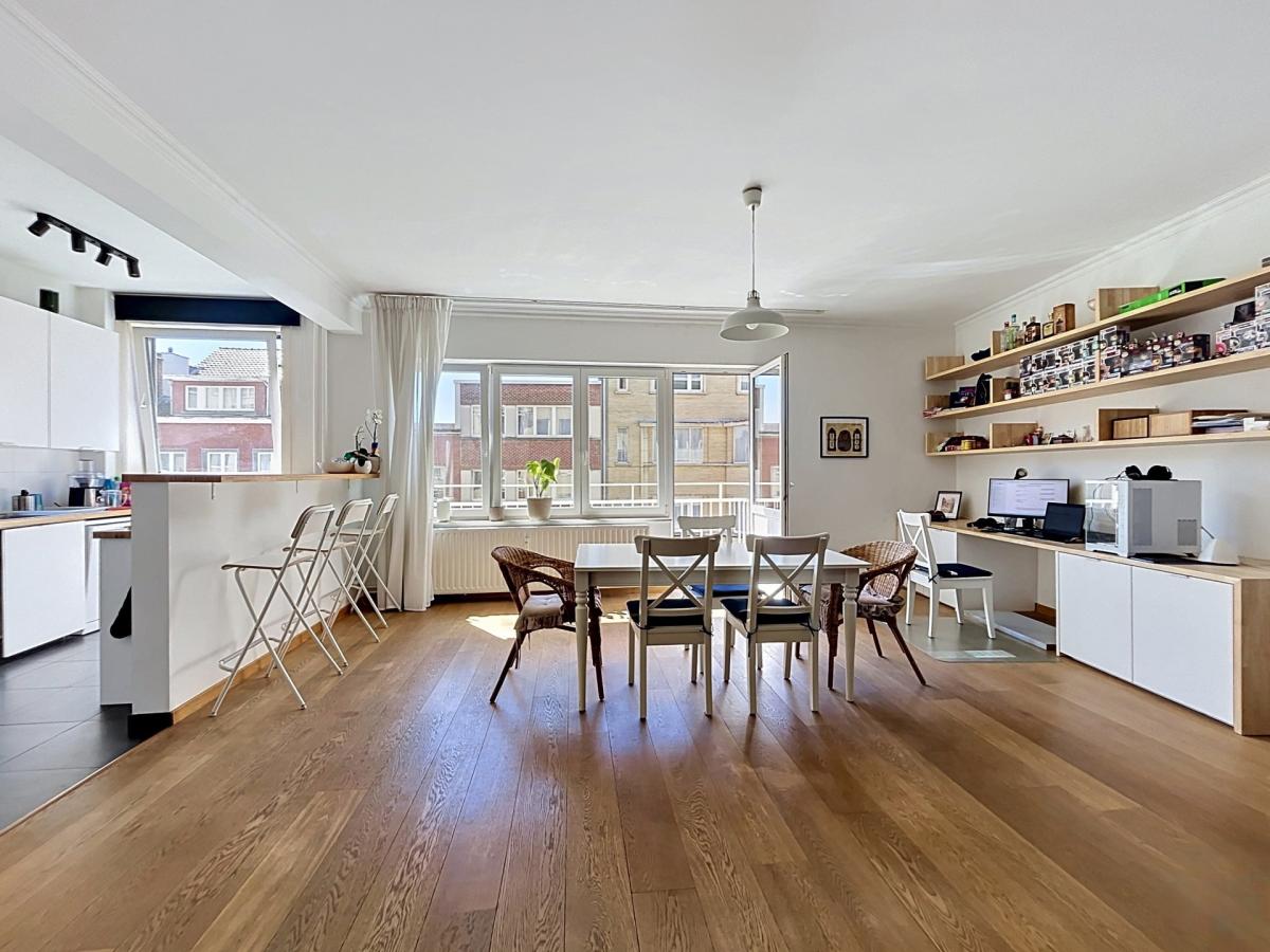 Altitude 100 : Charmant appartement 2 chambres rénové