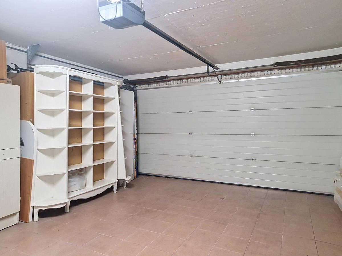 Splendide maison: jardin sud, double garage, prof. libérale
