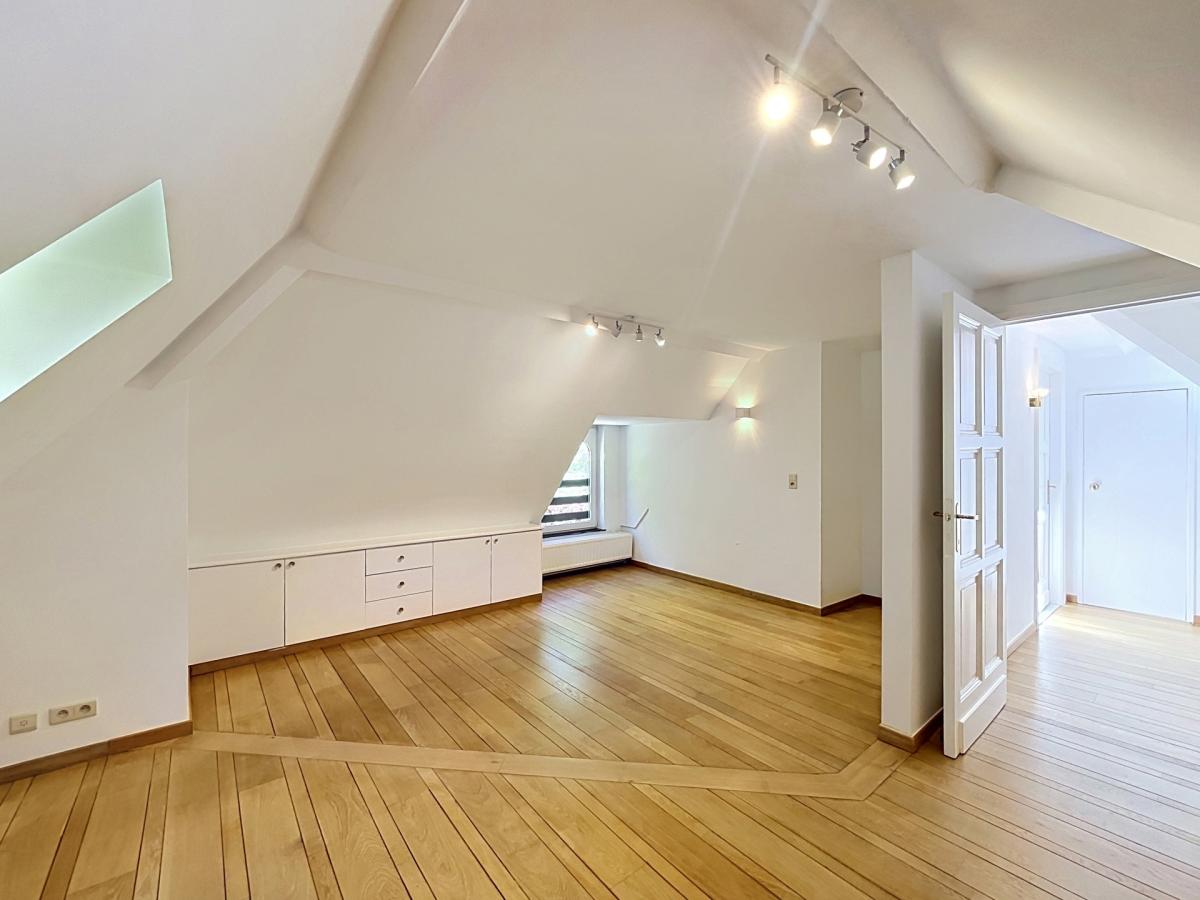 Tervueren : Magnifique maison 4 ch avec jardin et parkings