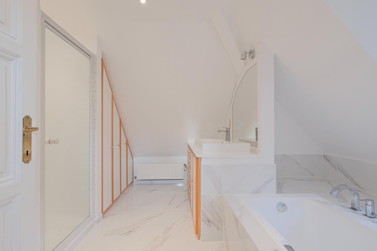 Tervueren : Magnifique maison 4 ch avec jardin et parkings