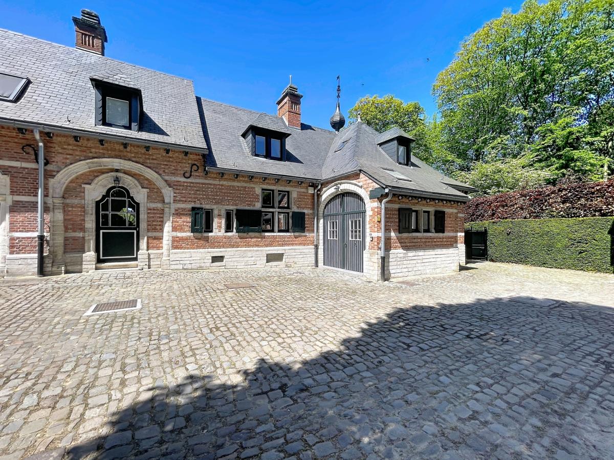 Tervueren : Magnifique maison 4 ch avec jardin et parkings