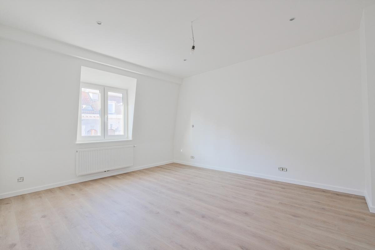 Lepoutre/Brugmann : Magnifique duplex rénové 2 chambres