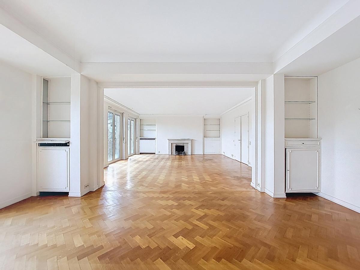 Louise / Abbaye : Magnifique appartement 3 chambres 
