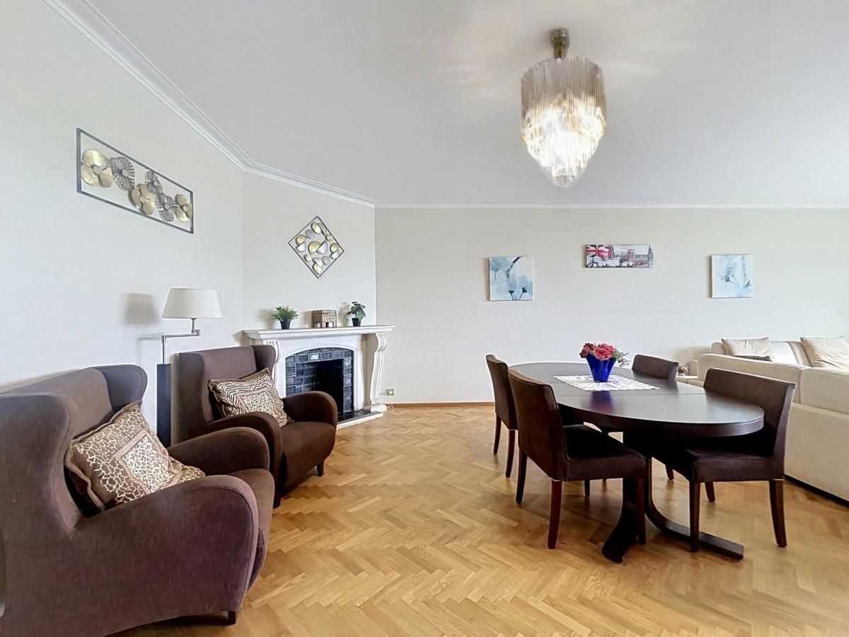 Roosevelt / Bois de la Cambre : Bel appartement + terrasse