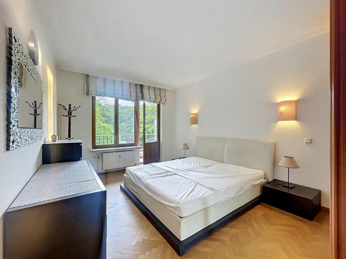 Roosevelt / Bois de la Cambre : Bel appartement + terrasse