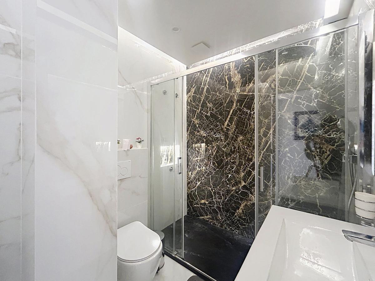 Roosevelt / Bois de la Cambre : Bel appartement + terrasse