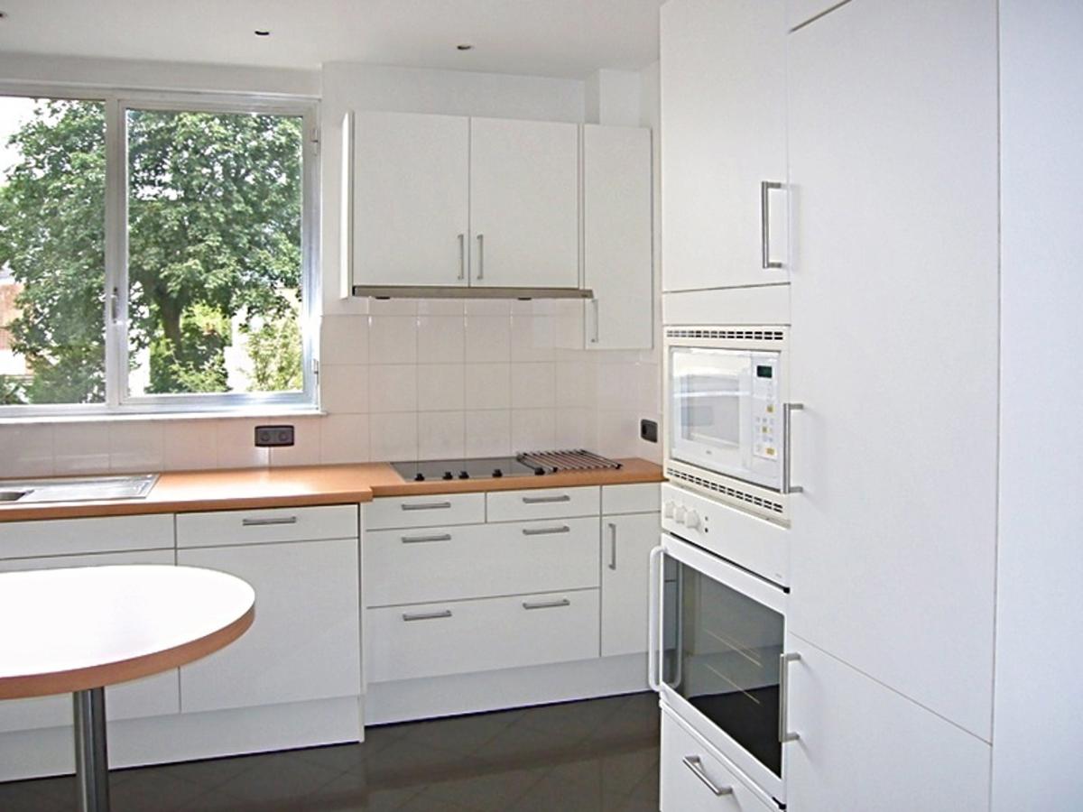 Roosevelt / Cambre : Bel appartement de standing + terrasse
