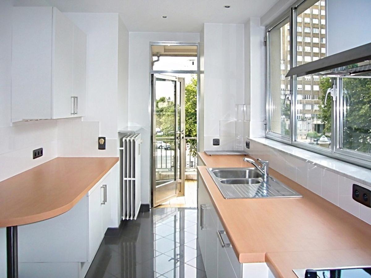 Roosevelt / Cambre : Bel appartement de standing + terrasse