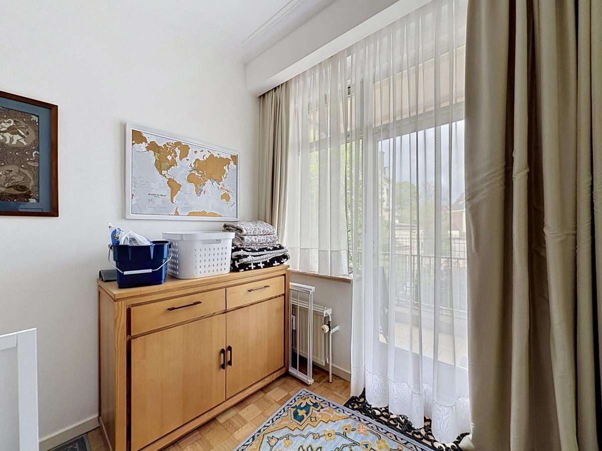 Roosevelt / Cambre : Bel appartement de standing + terrasse