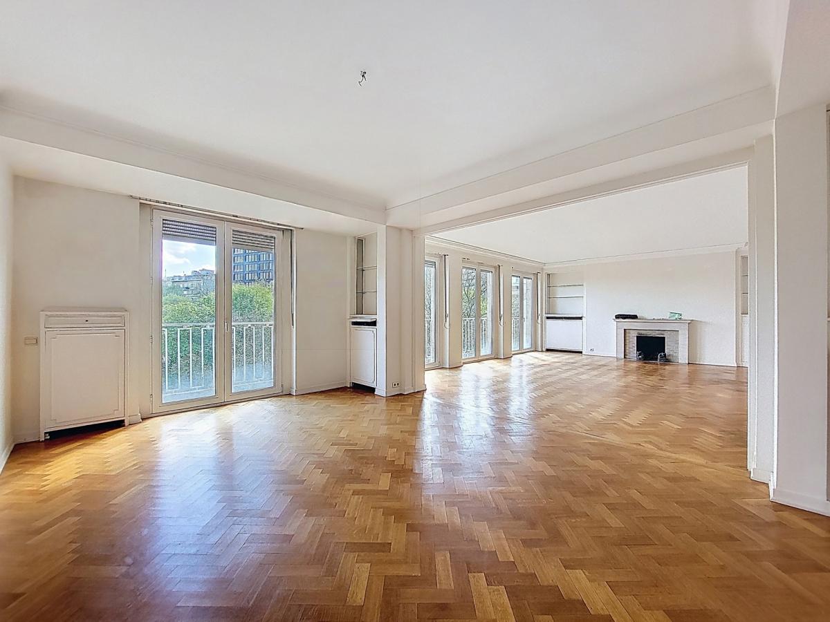 Louise / Abbaye : Magnifique appartement 2 chambres 