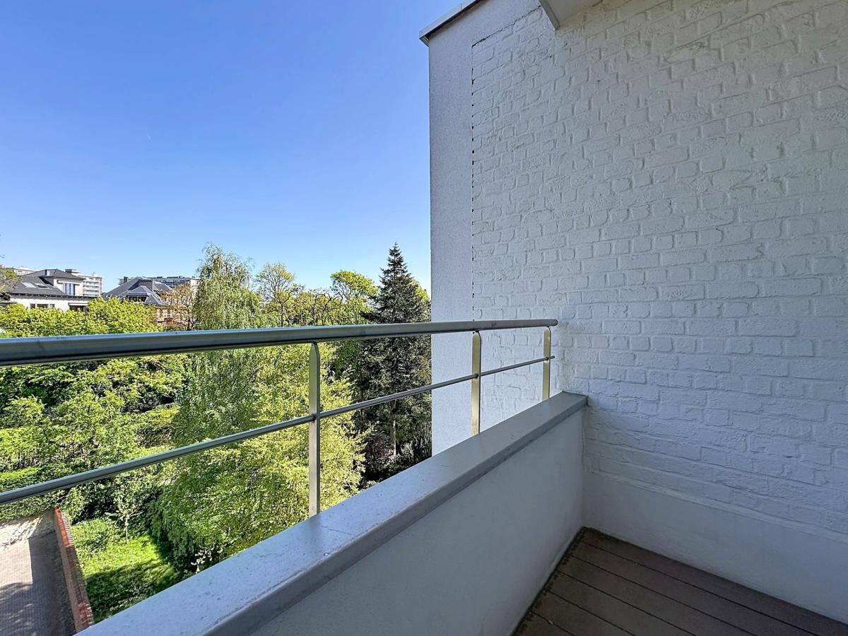 Coghen : Bel appartement rénové 1 chambre + bureau