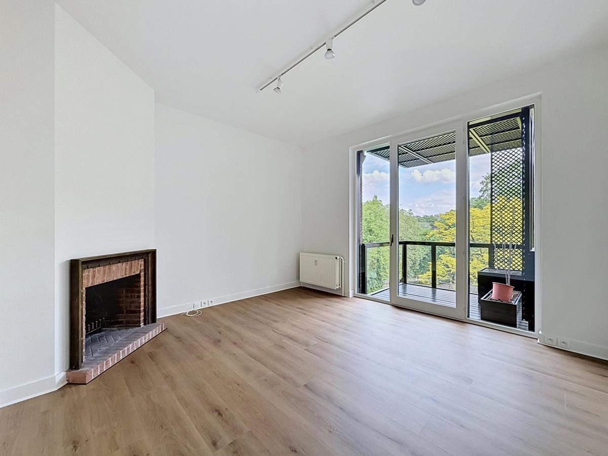 Jardin du Roi : Sompteux duplex rénové 2 chambres + bureau
