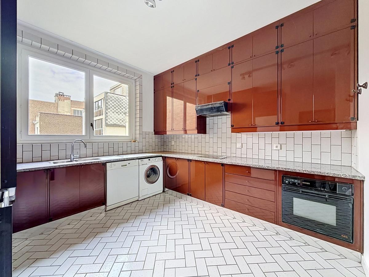 Jardin du Roi : Sompteux duplex rénové 2 chambres + bureau