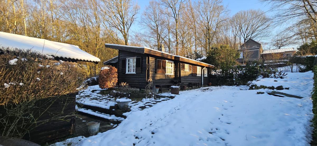 Magnifique terrain à bâtir de +/- 10 ares avec chalet.