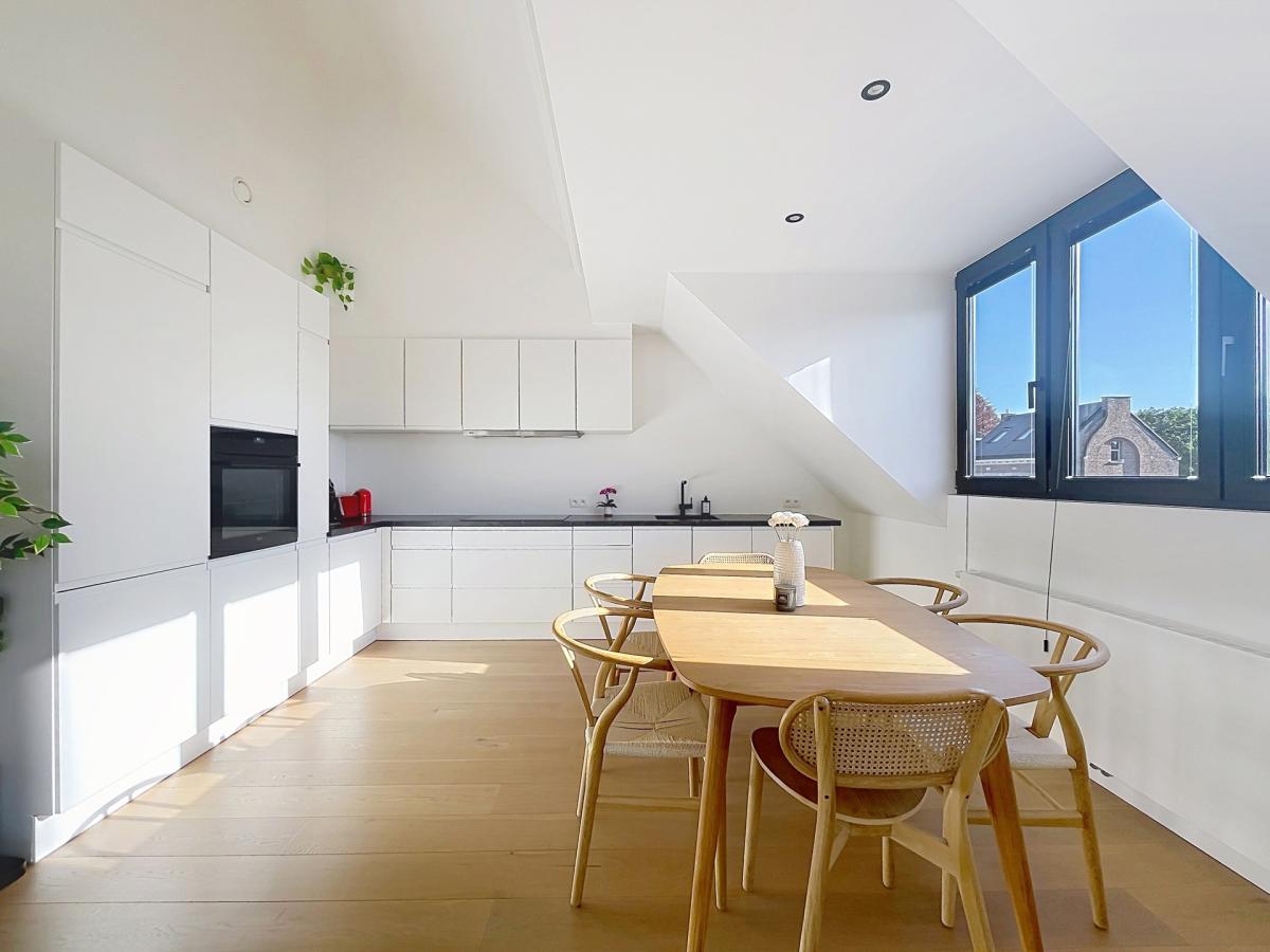 Penthouse 2 chambres rénové en 2021