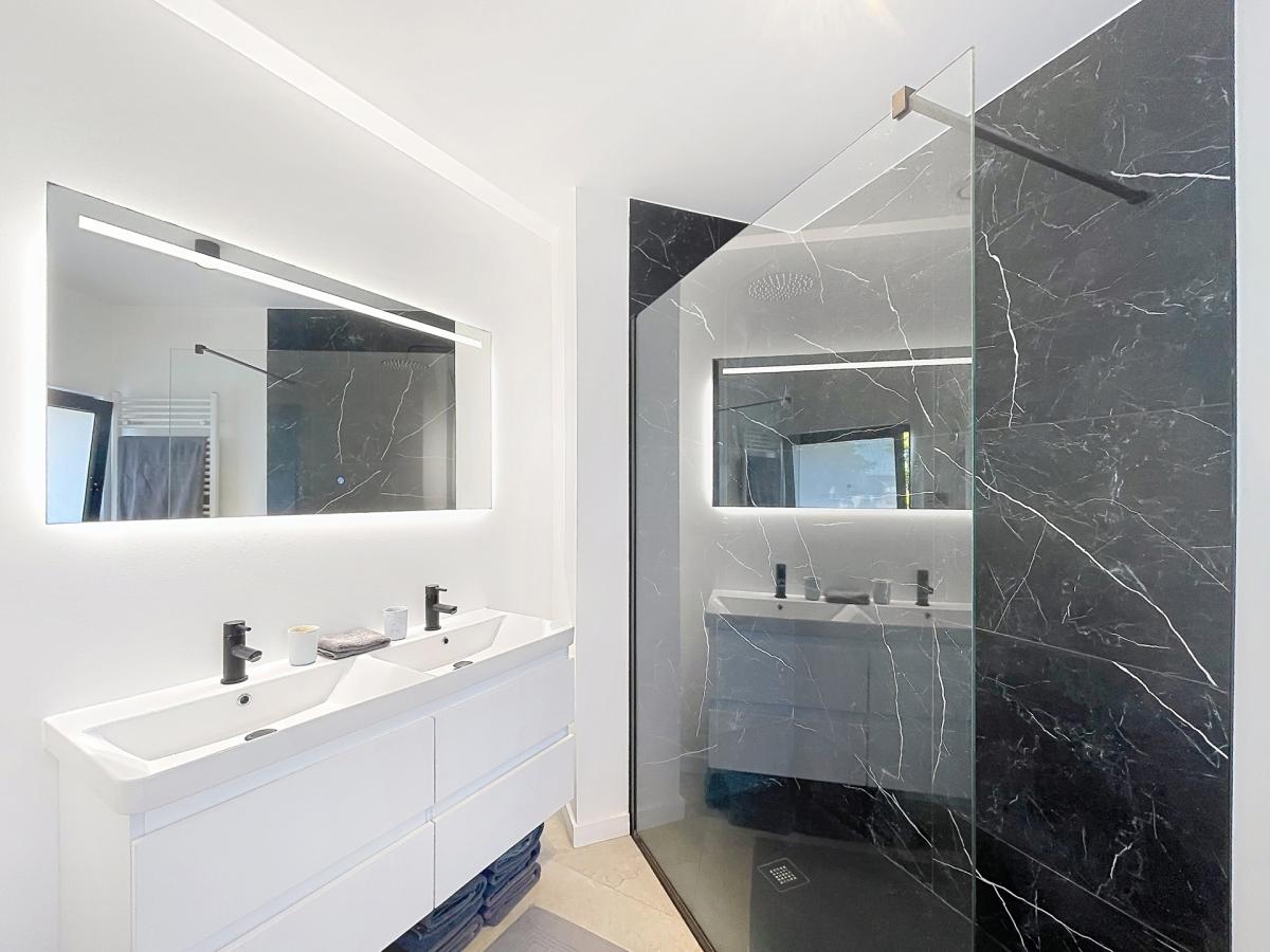 Penthouse 2 chambres rénové en 2021