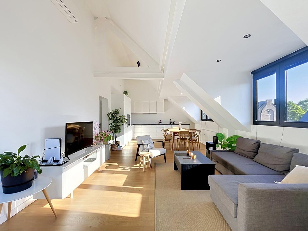 Penthouse 2 chambres rénové en 2021