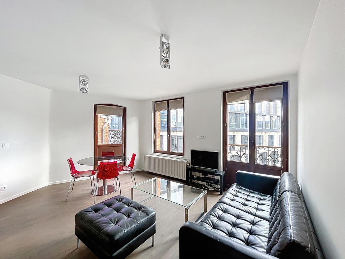 Congrès/Parc Royal : Super appartement 2 chambres meublé 