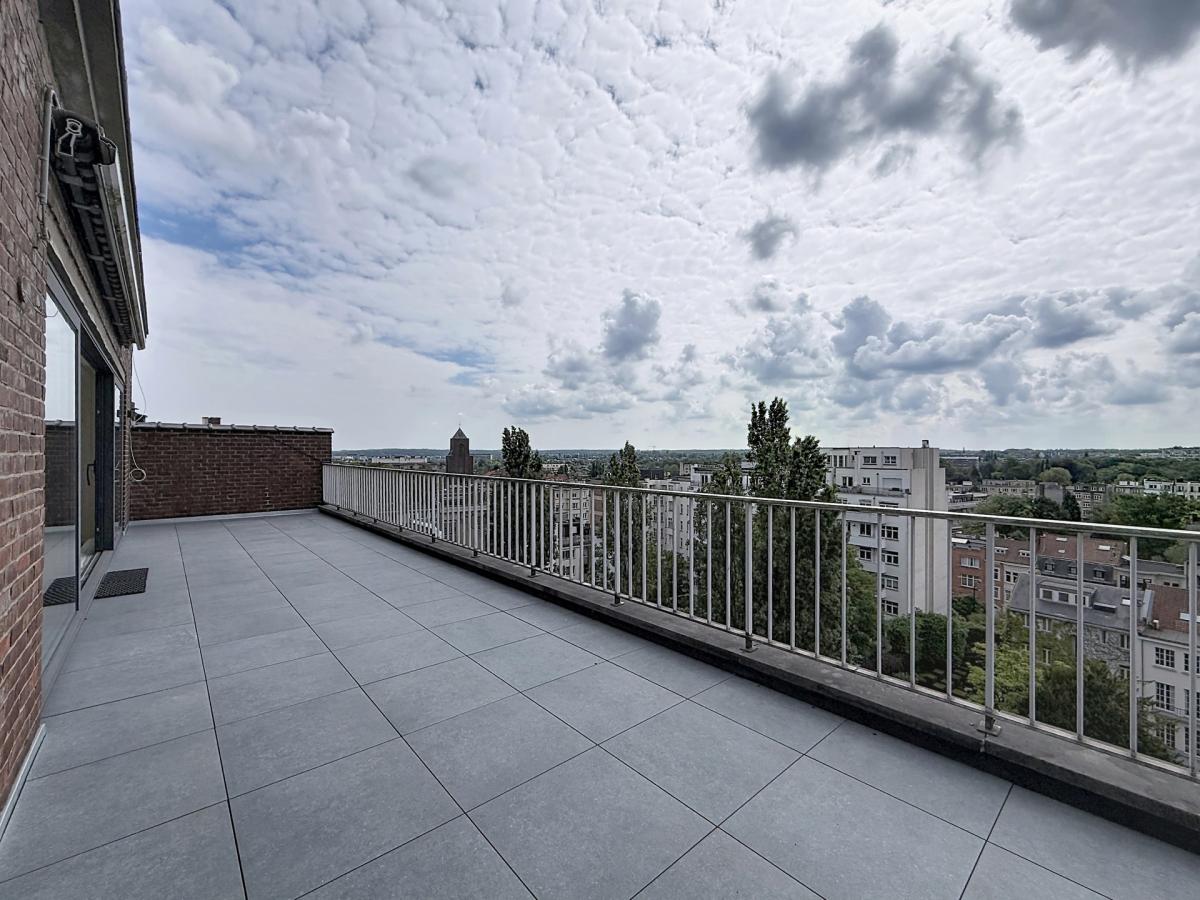 Roosevelt : Superbe penthouse avec grande terrasse