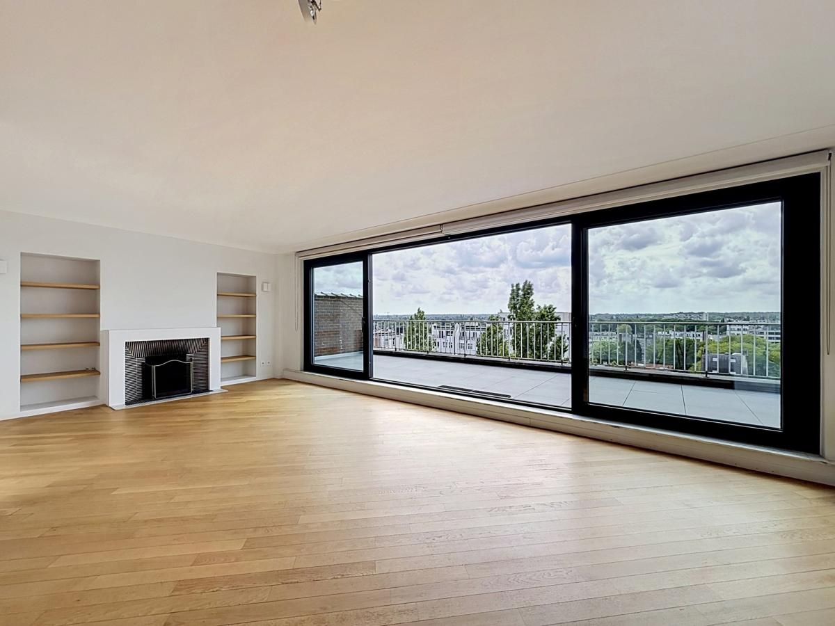 Roosevelt : Superbe penthouse avec grande terrasse