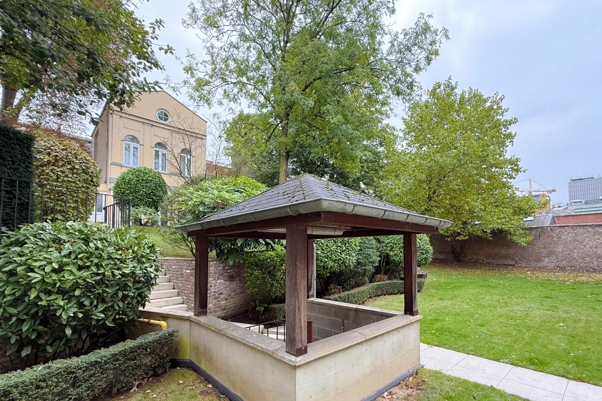 Magnifique triplex 4 CH avec jardin et parking