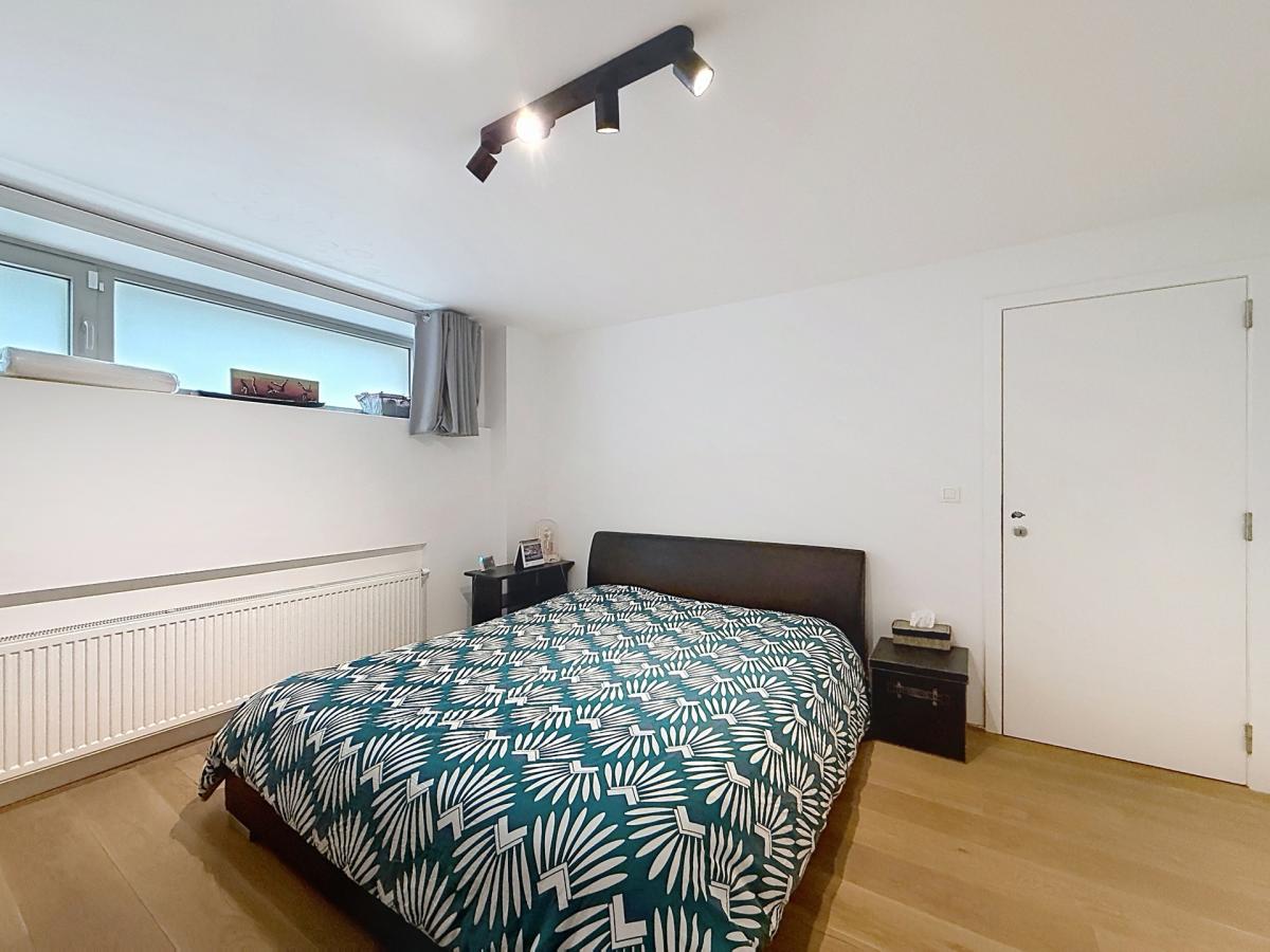 Parvis Saint-Pierre : Magnifique maison rénovée 5 chambres