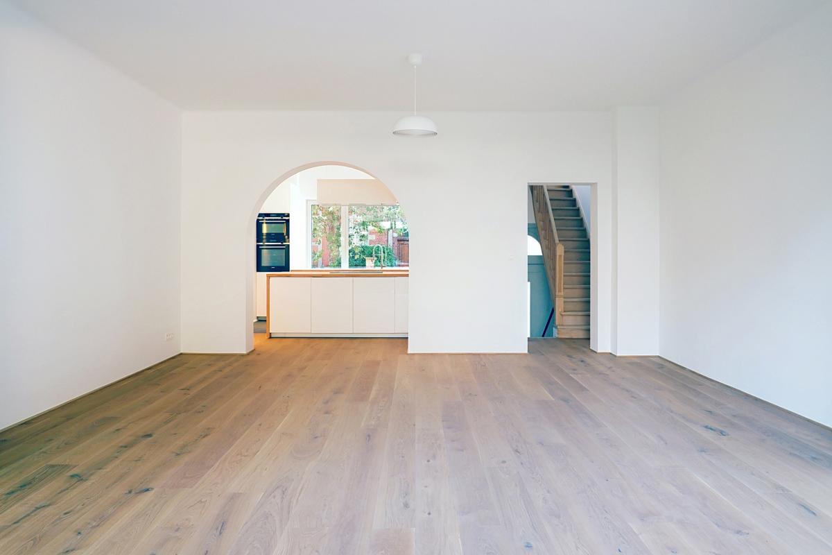 Parvis Saint-Pierre : Magnifique maison rénovée 5 chambres