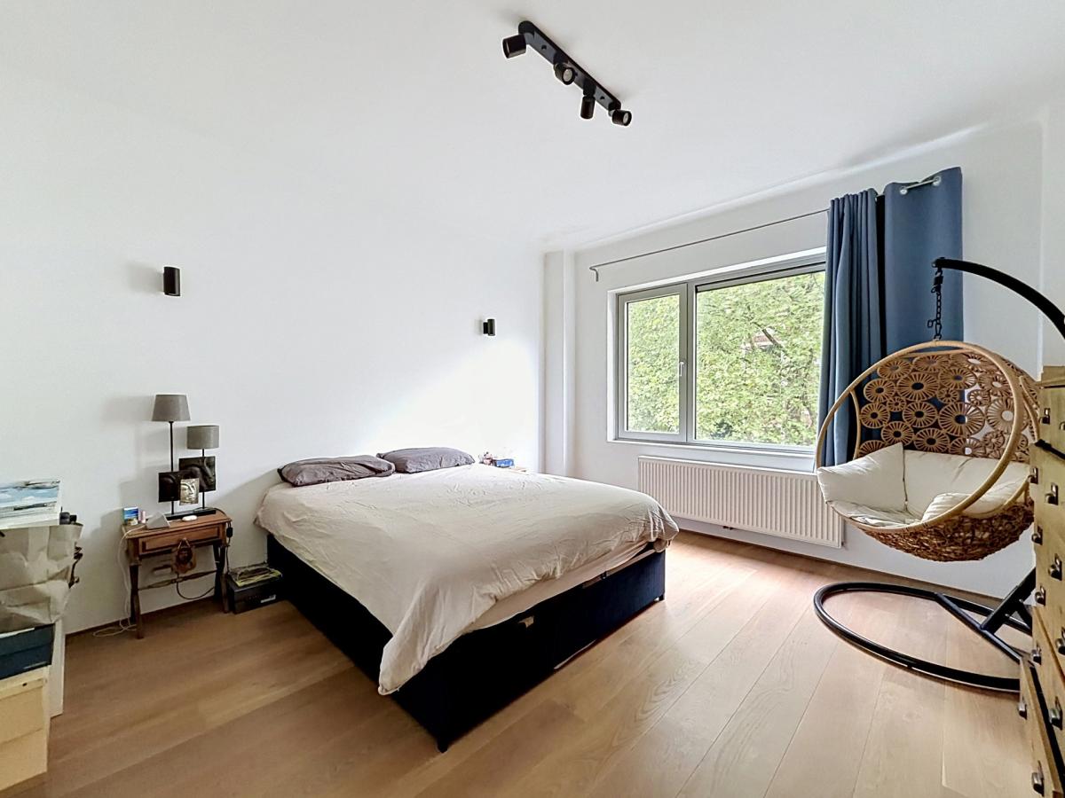Parvis Saint-Pierre : Magnifique maison rénovée 5 chambres
