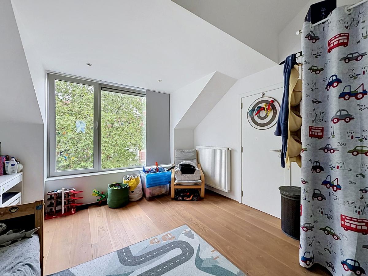 Parvis Saint-Pierre : Magnifique maison rénovée 5 chambres