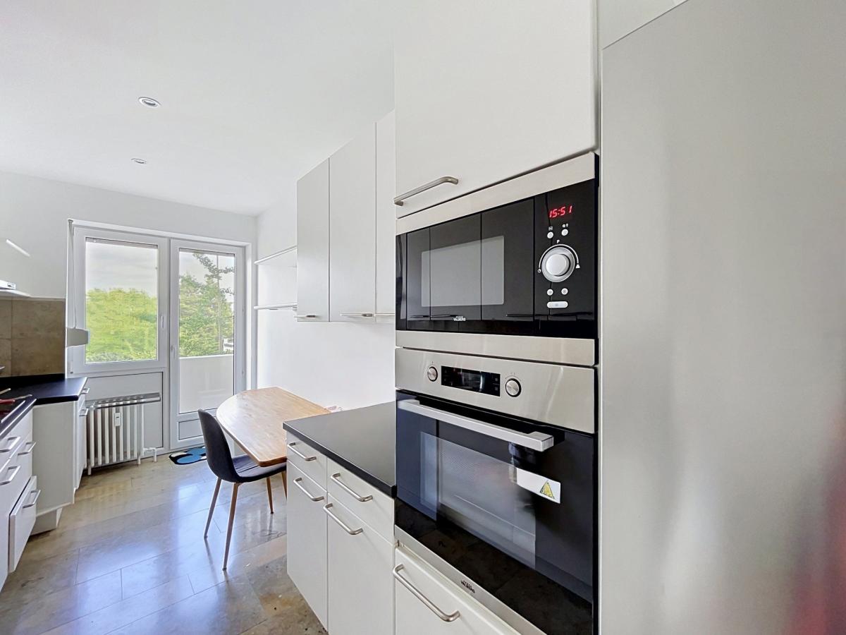 Sq. Vergote : Bel appartement 4 ch + terrasse + pkg