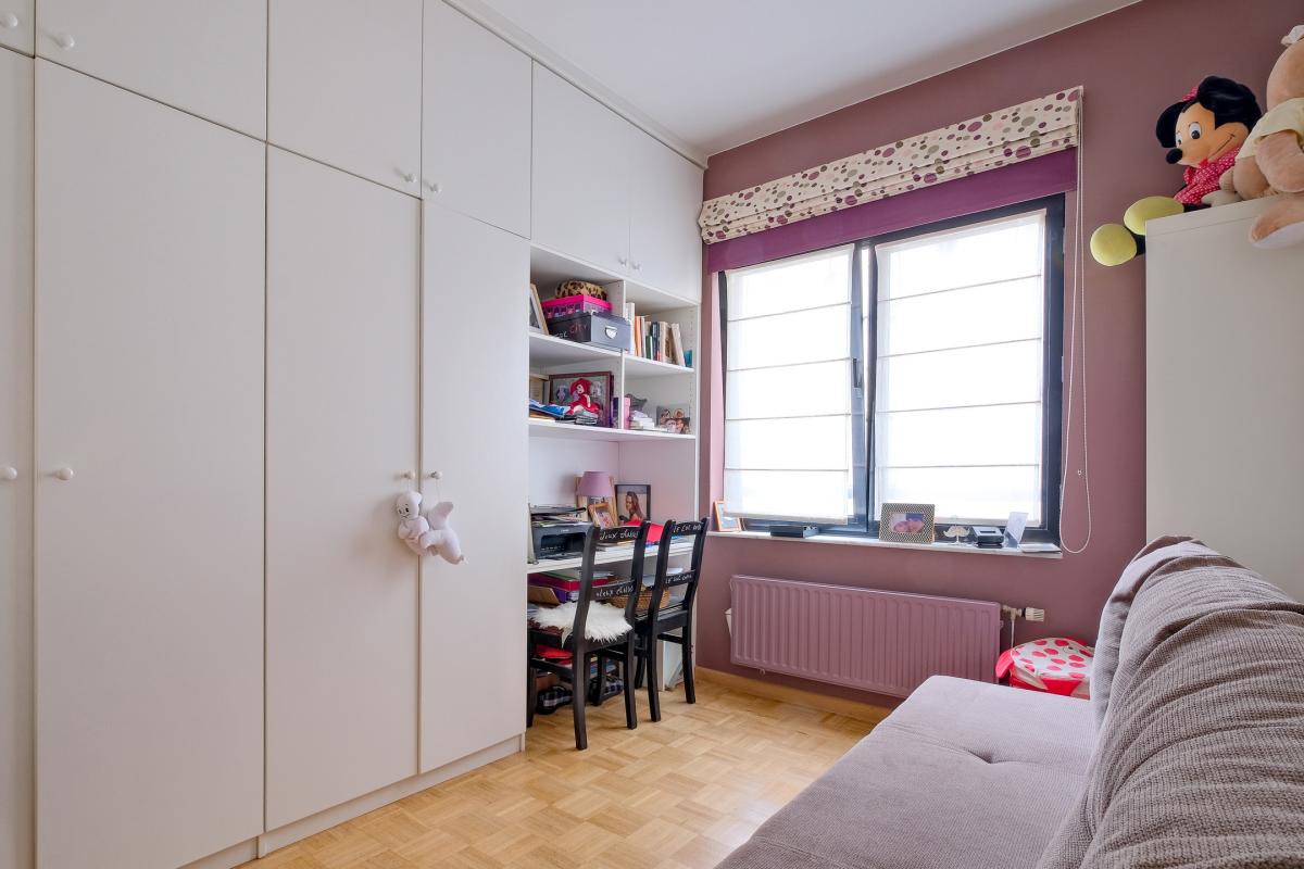 Roosevelt/Cambre : appartement 2 chambres + balcon + parking