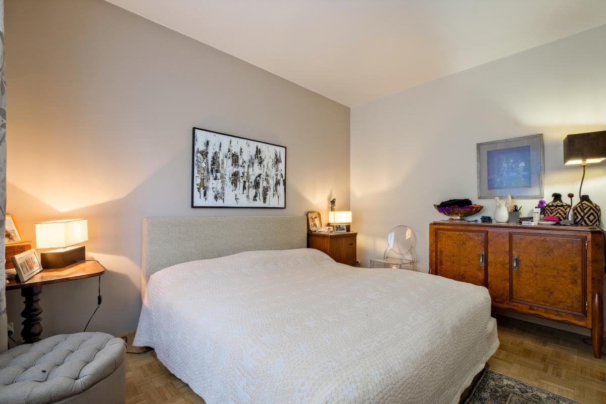 Roosevelt/Cambre : appartement 2 chambres + balcon + parking