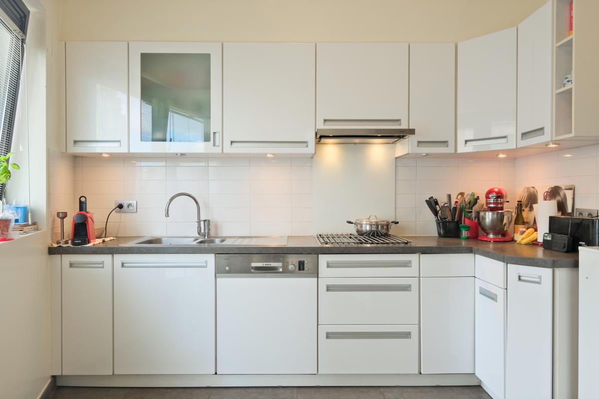 Roosevelt/Cambre : appartement 2 chambres + balcon + parking