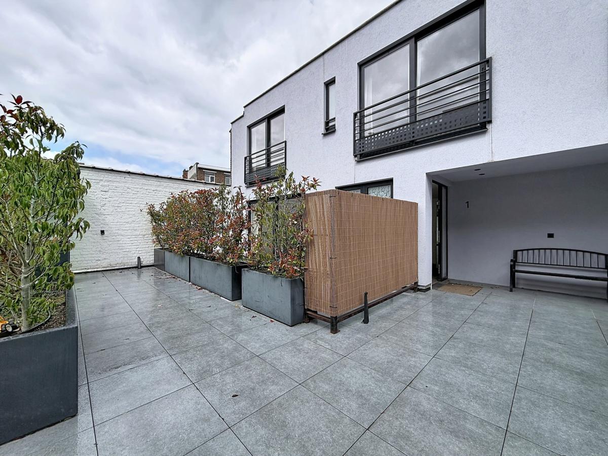 Cottages : Belle maison mitoyenne + terrasses + jardin